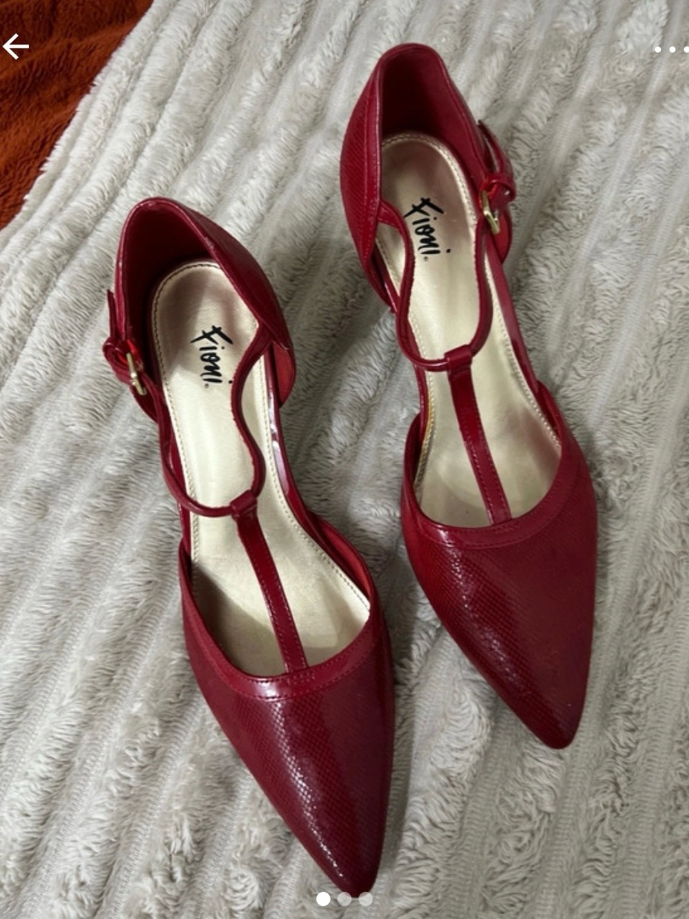FIONI Clothing Red T-Strap Pointed Toe Heels